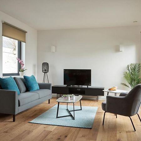 Hammersmith Mews By Viridian Apartments Лондон Экстерьер фото