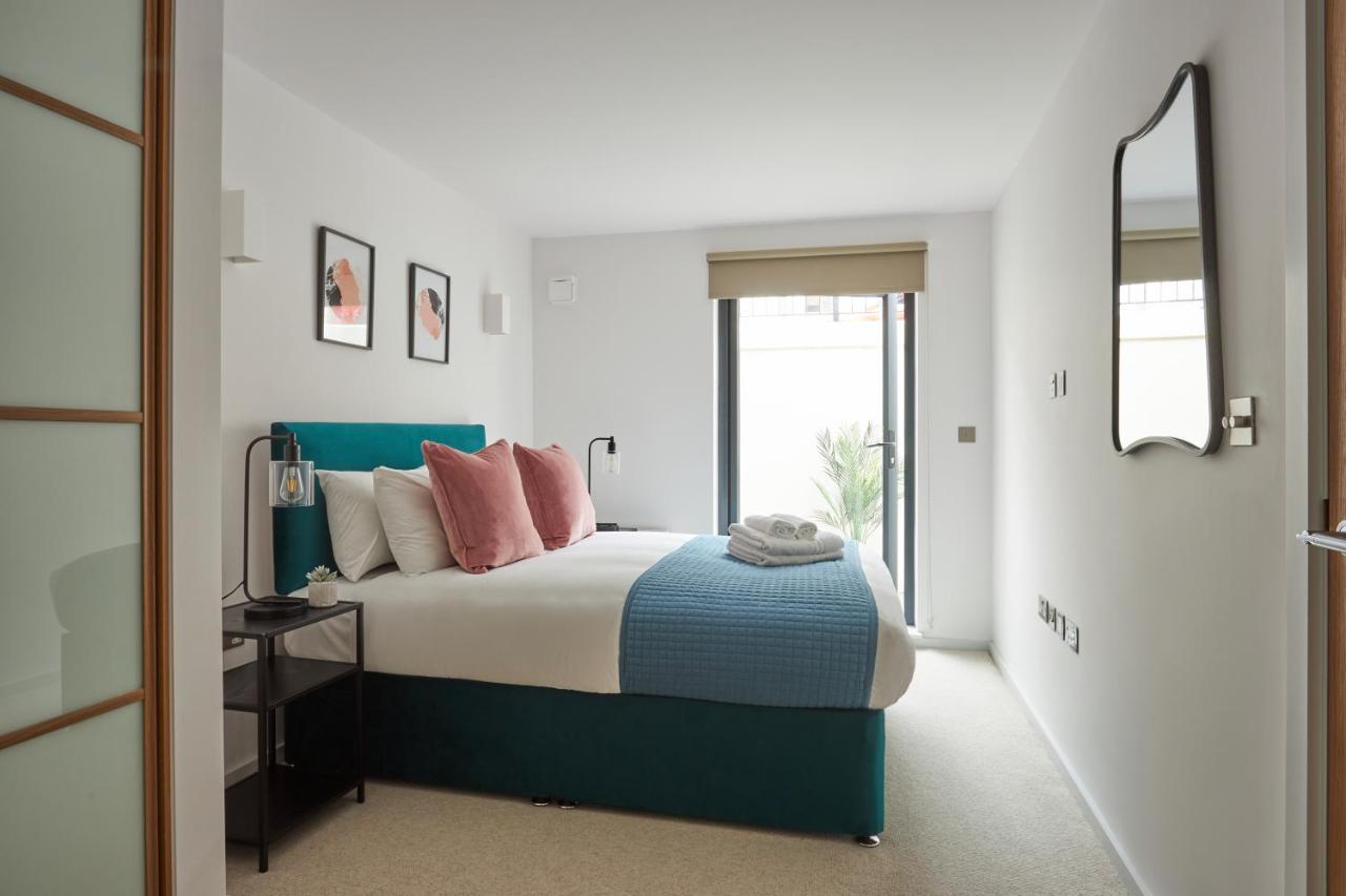 Hammersmith Mews By Viridian Apartments Лондон Экстерьер фото